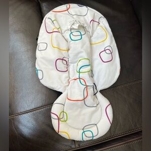 4moms MamaRoo and RockaRoo Infant Insert - Multicolor / Black & White